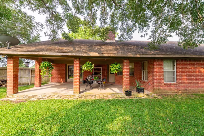 Photo 5 of 330 N 4th Street, Beasley, TX