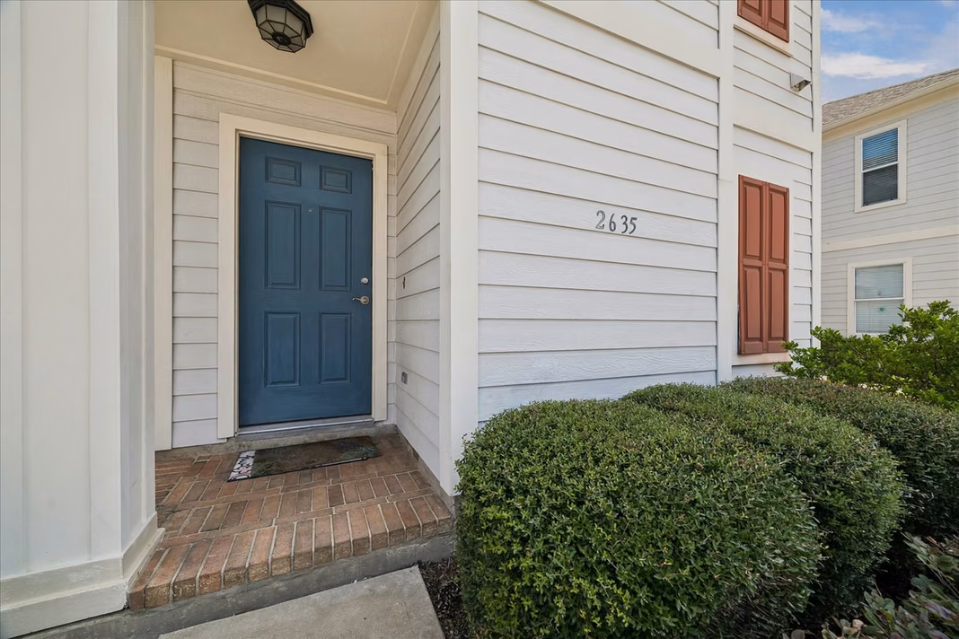 Photo 4 of 2635 Woodridge Cove Drive, Houston, TX