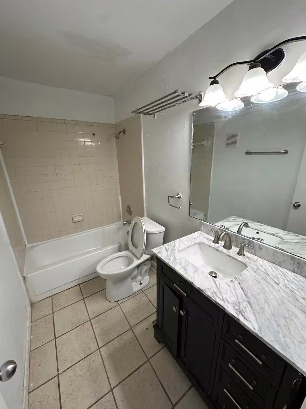 Photo 6 of 9797 Leawood Boulevard 601, Houston, TX