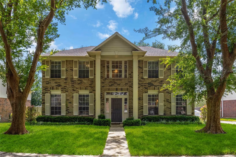 Photo of 206 Scarlet Maple Drive, Sugar Land, TX