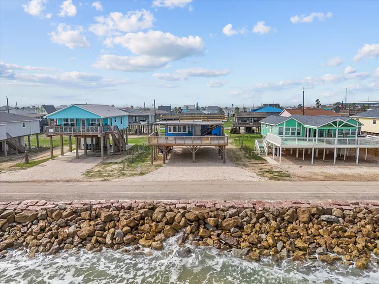 Photo 3 of 510 Beach Drive, Surfside Beach, TX