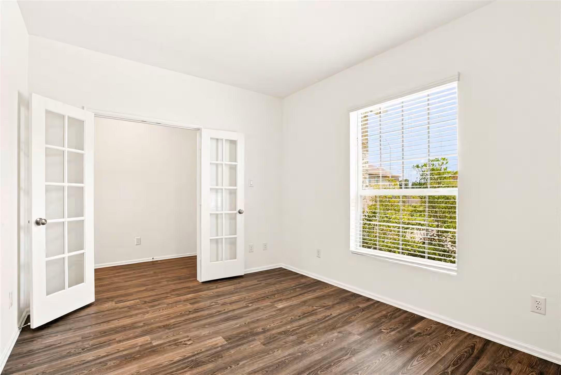 Photo 5 of 21431 Petherton Drive, Tomball, TX
