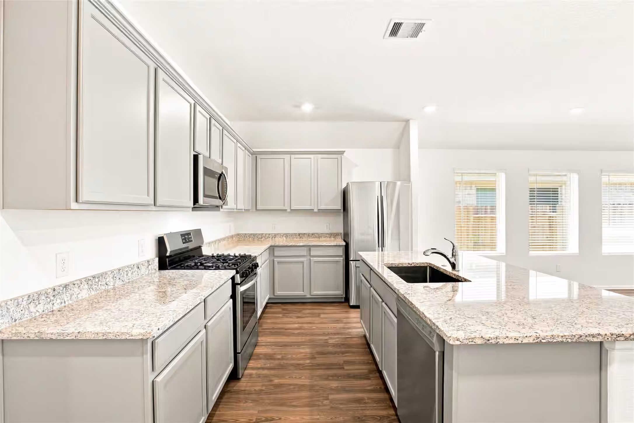 Photo 7 of 21431 Petherton Drive, Tomball, TX