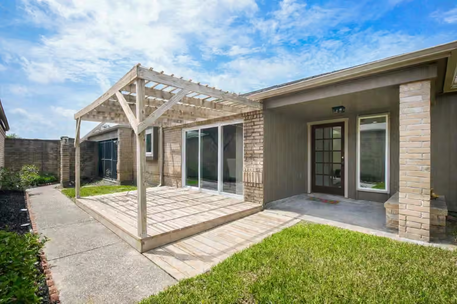 Photo 7 of 2426 Colton Hollow Drive, Houston, TX