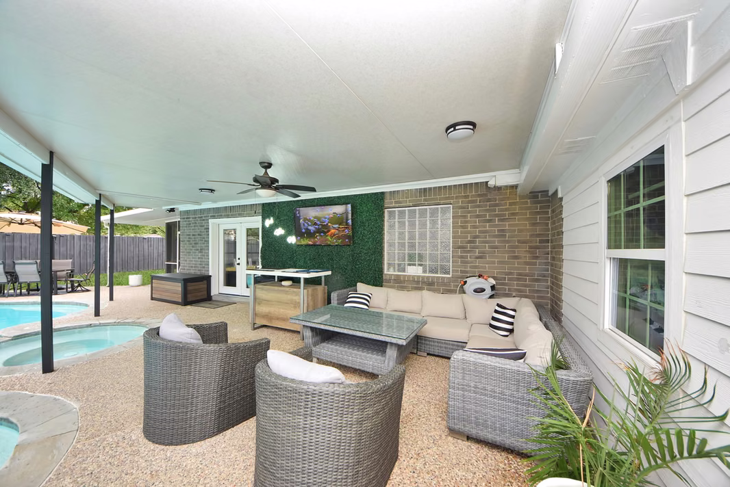 Photo 7 of 6923 Crystal Point Drive, Katy, TX