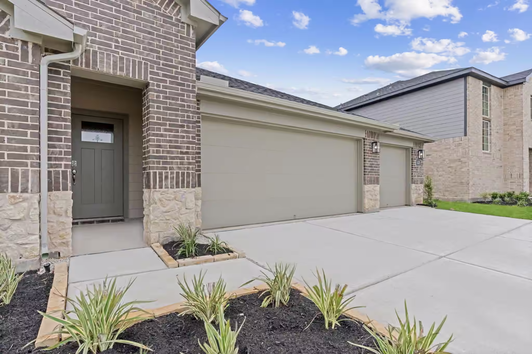 Photo 3 of 12727 Sunny Fields Lane, Needville, TX
