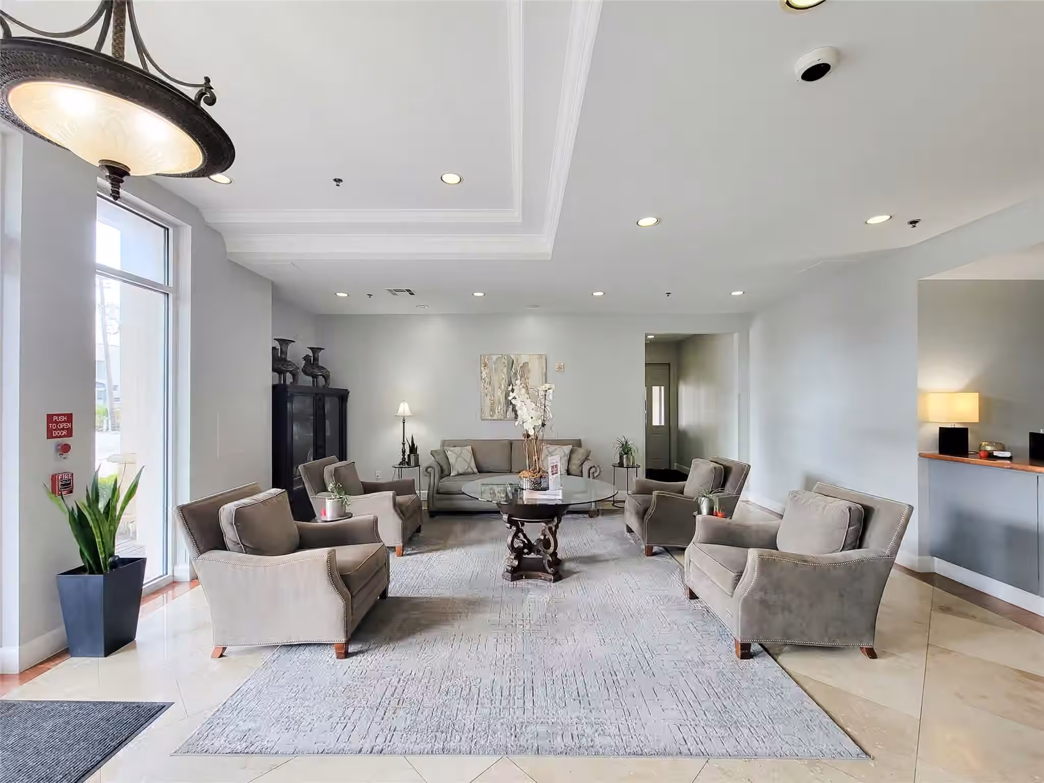 Photo 4 of 2520 Robinhood 800, Houston, TX