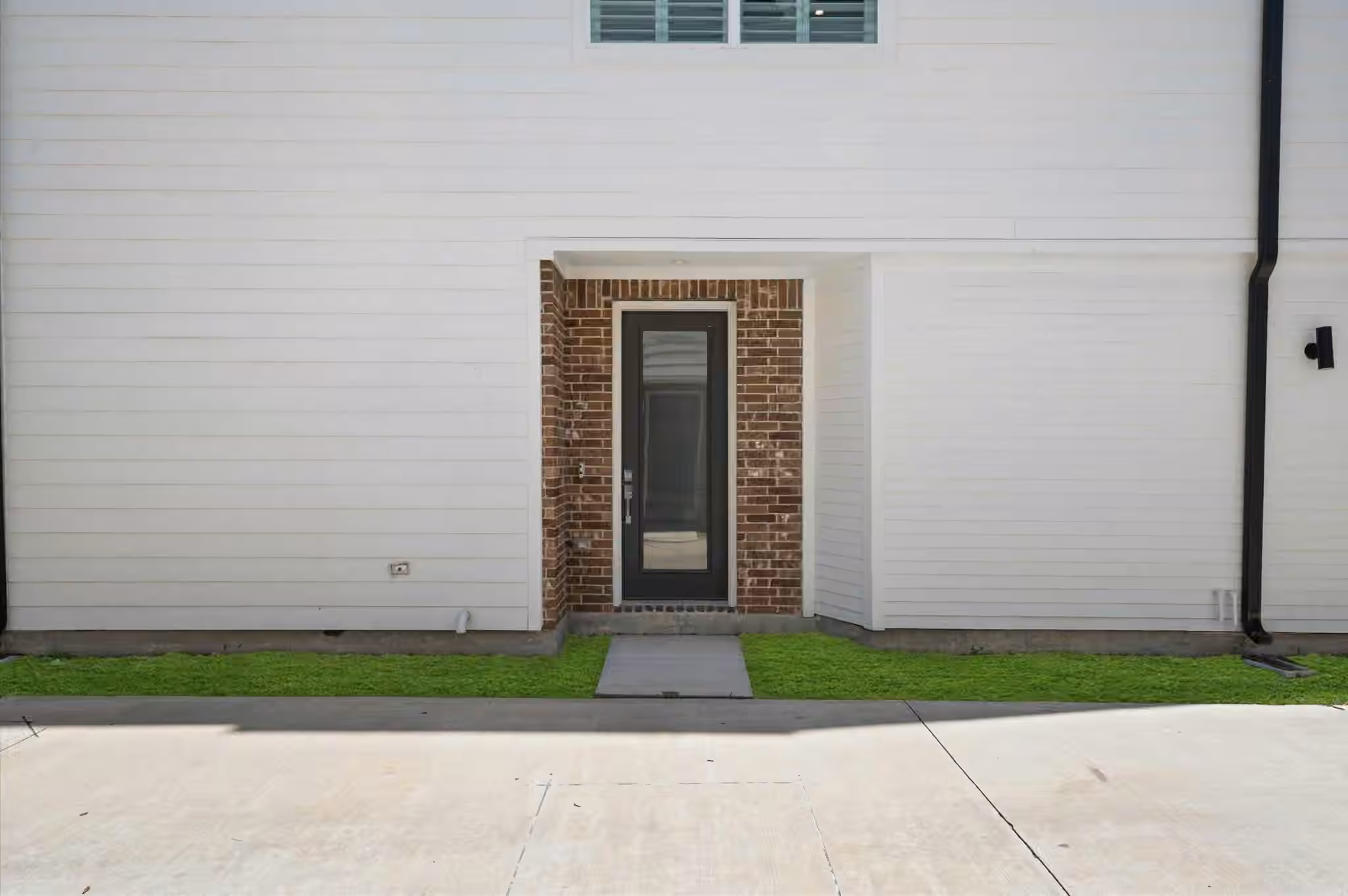 Photo 4 of 5827 Dolores Street, Houston, TX