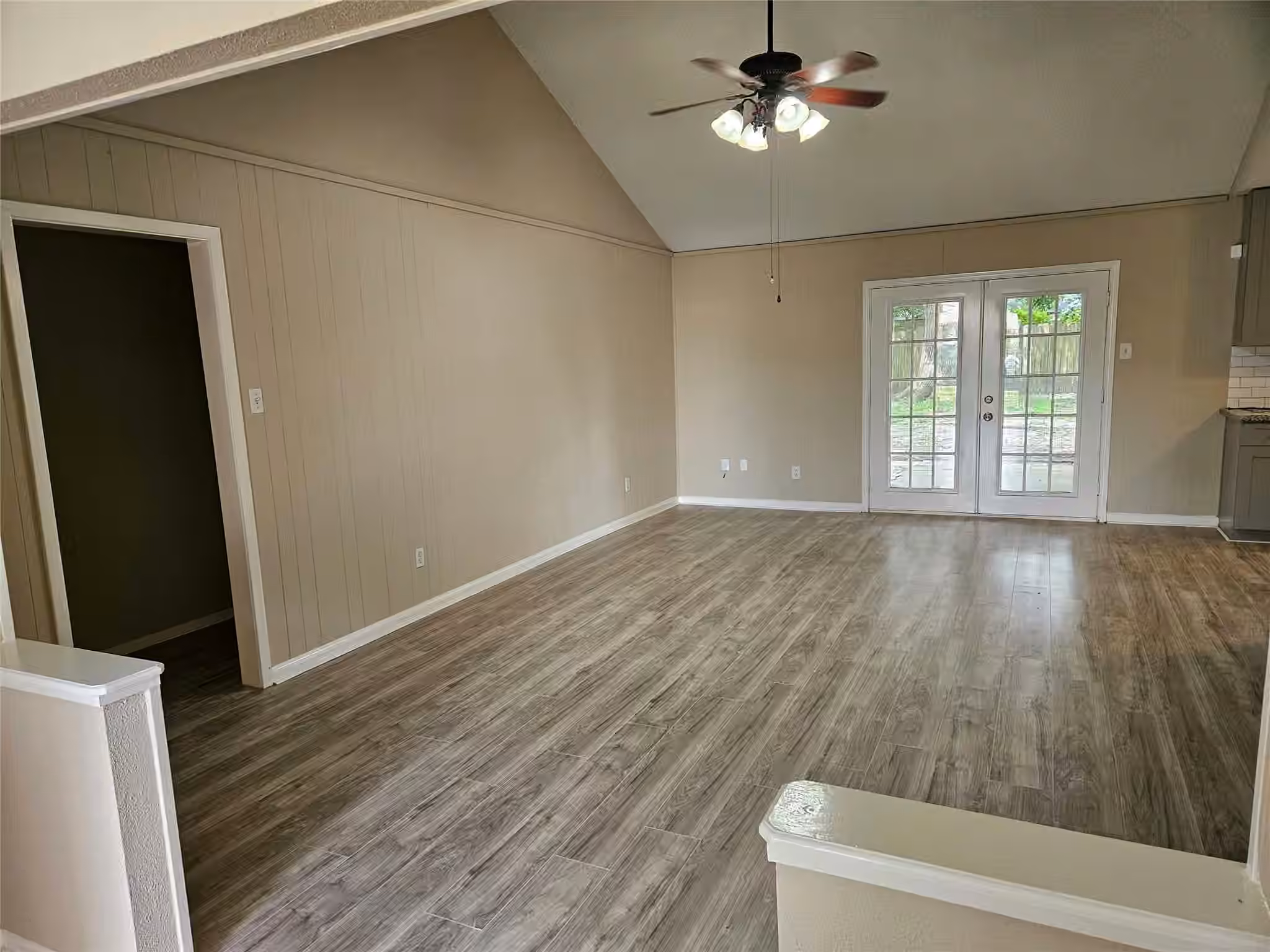 Photo 4 of 1402 New Orleans Street, Deer Park, TX
