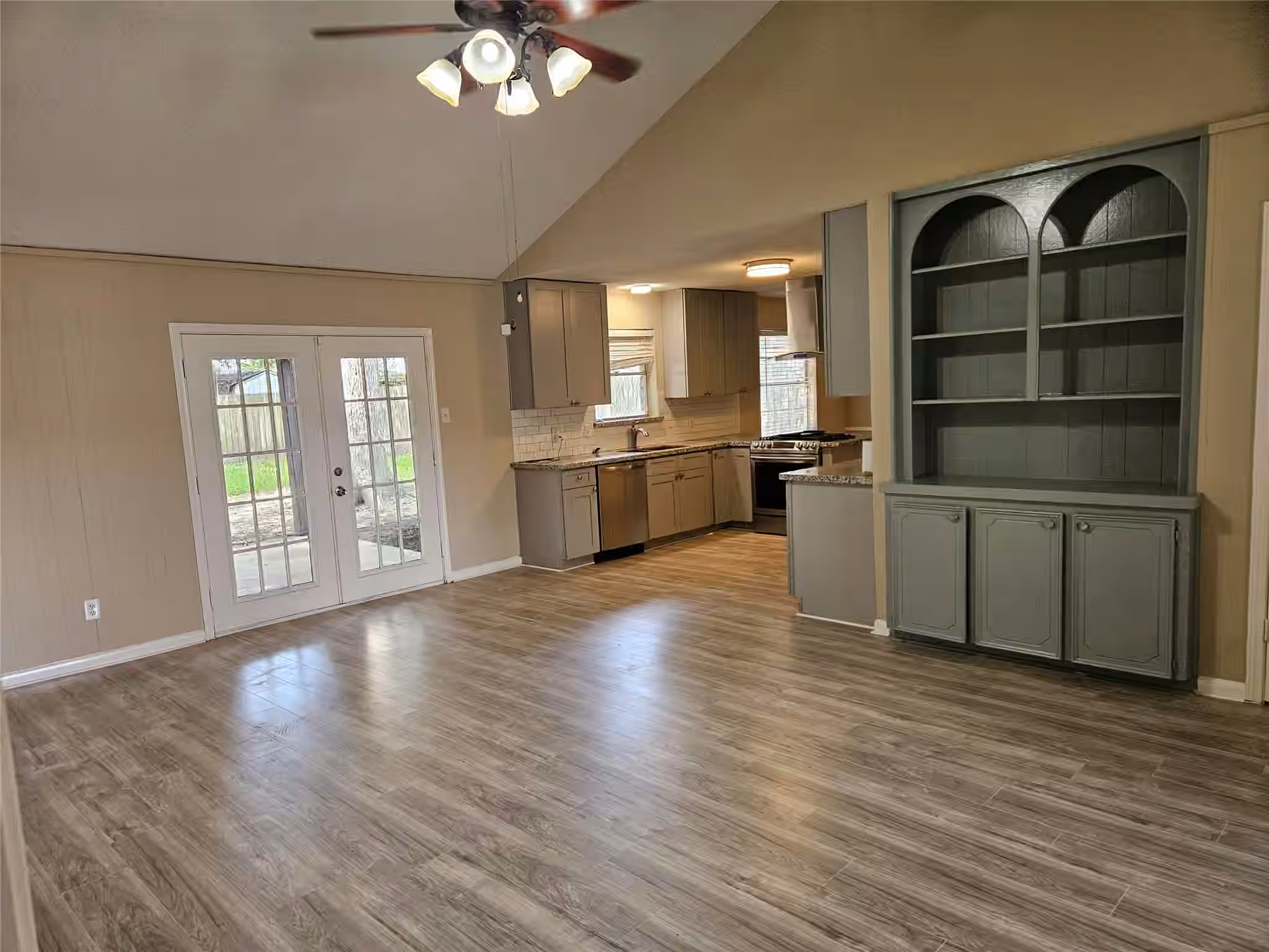Photo 6 of 1402 New Orleans Street, Deer Park, TX