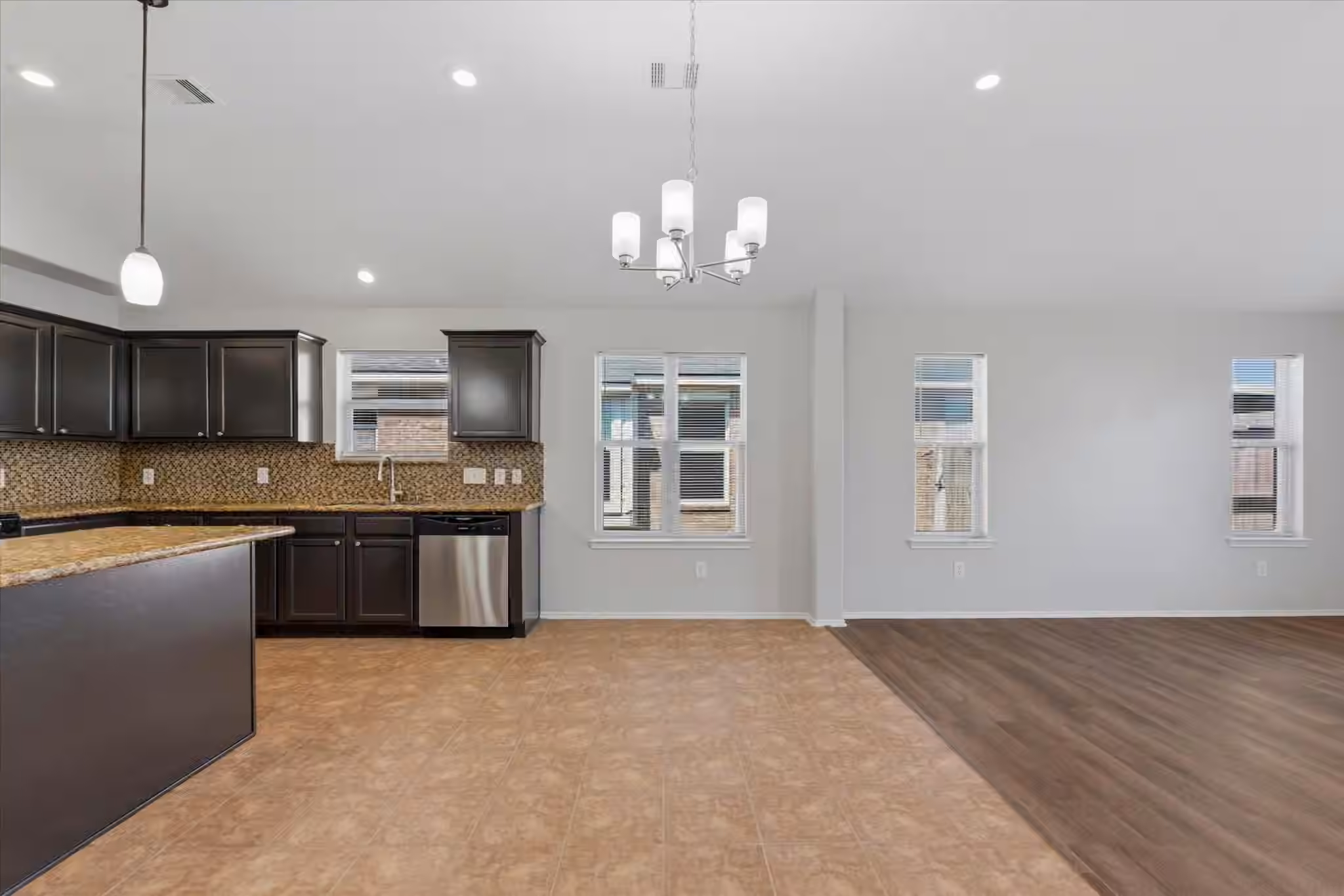 Photo 5 of 4506 Prince Street, Baytown, TX