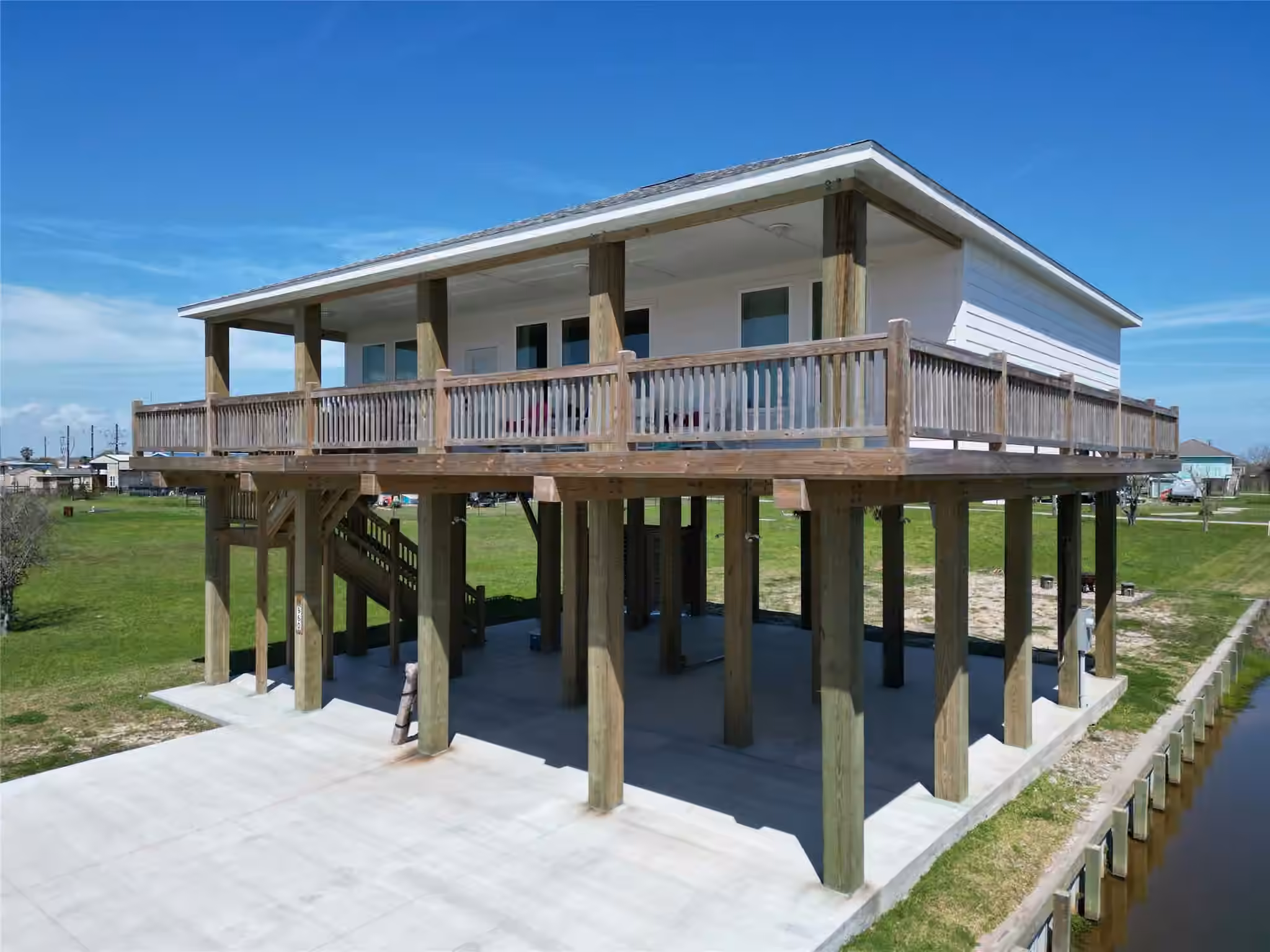Photo 4 of 960 S Sage Road, Crystal Beach, TX