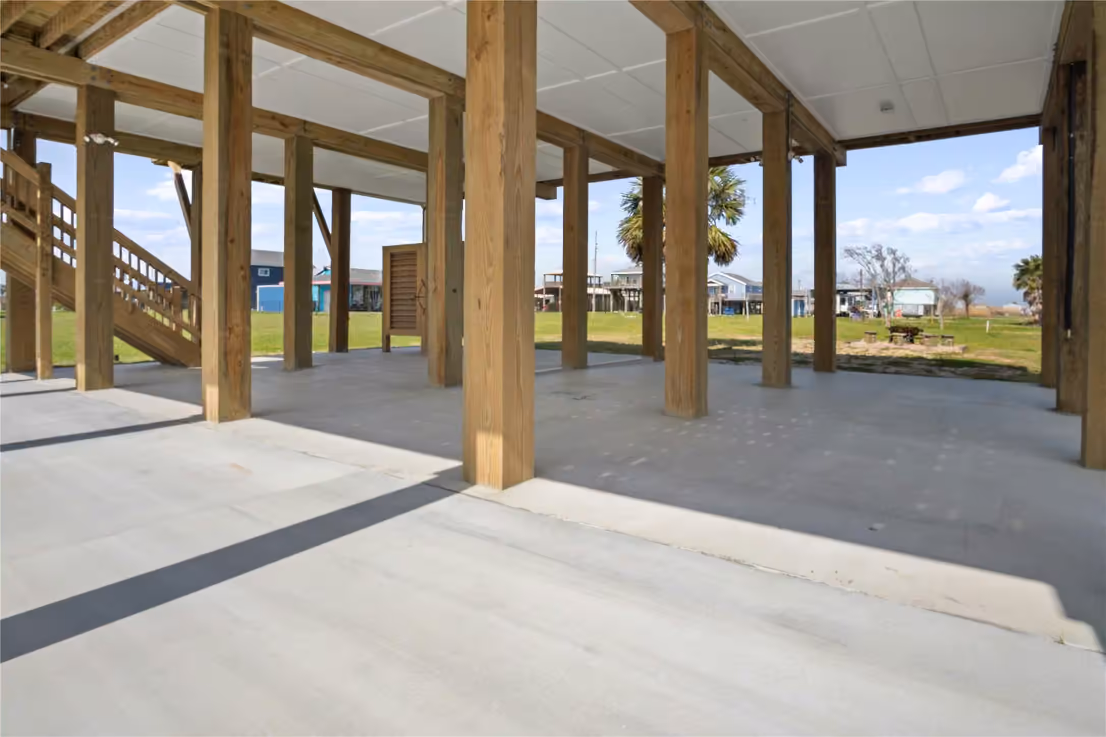 Photo 6 of 960 S Sage Road, Crystal Beach, TX