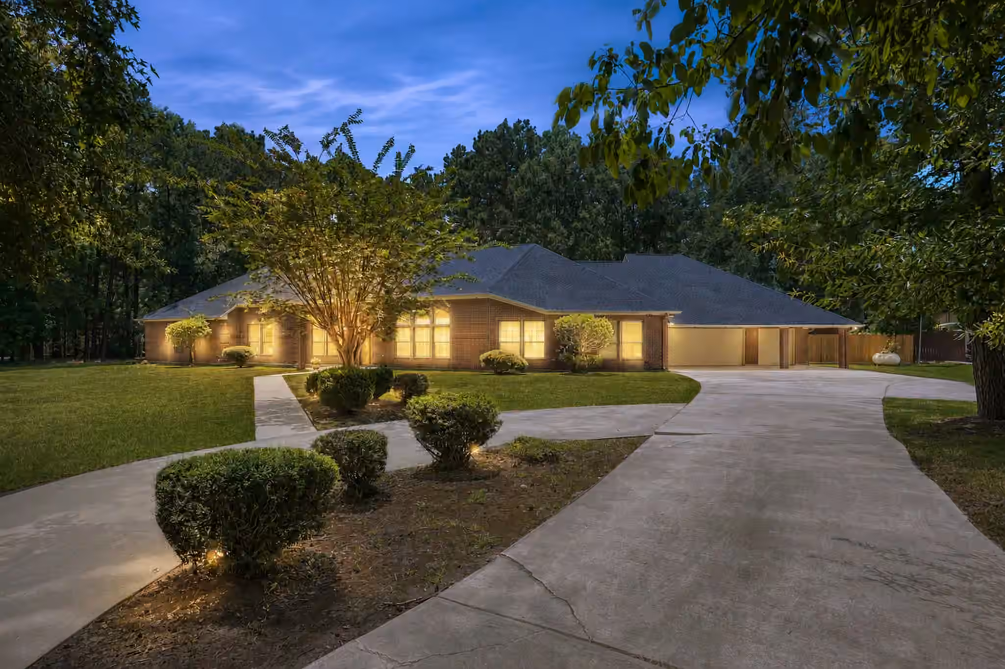 Photo of 910 Commons Way Court, Huffman, TX 77336
