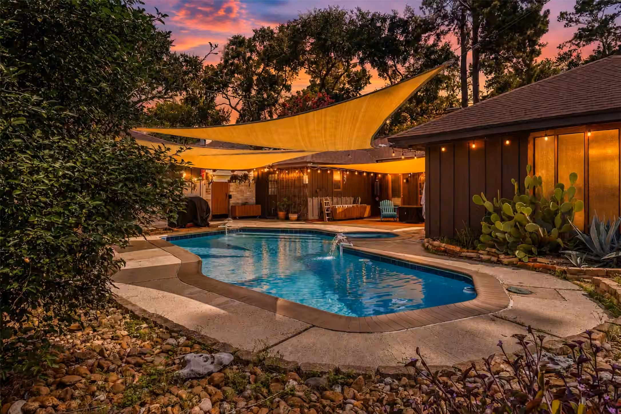 Photo 2 of 15111 Stonewick Drive, Houston, TX