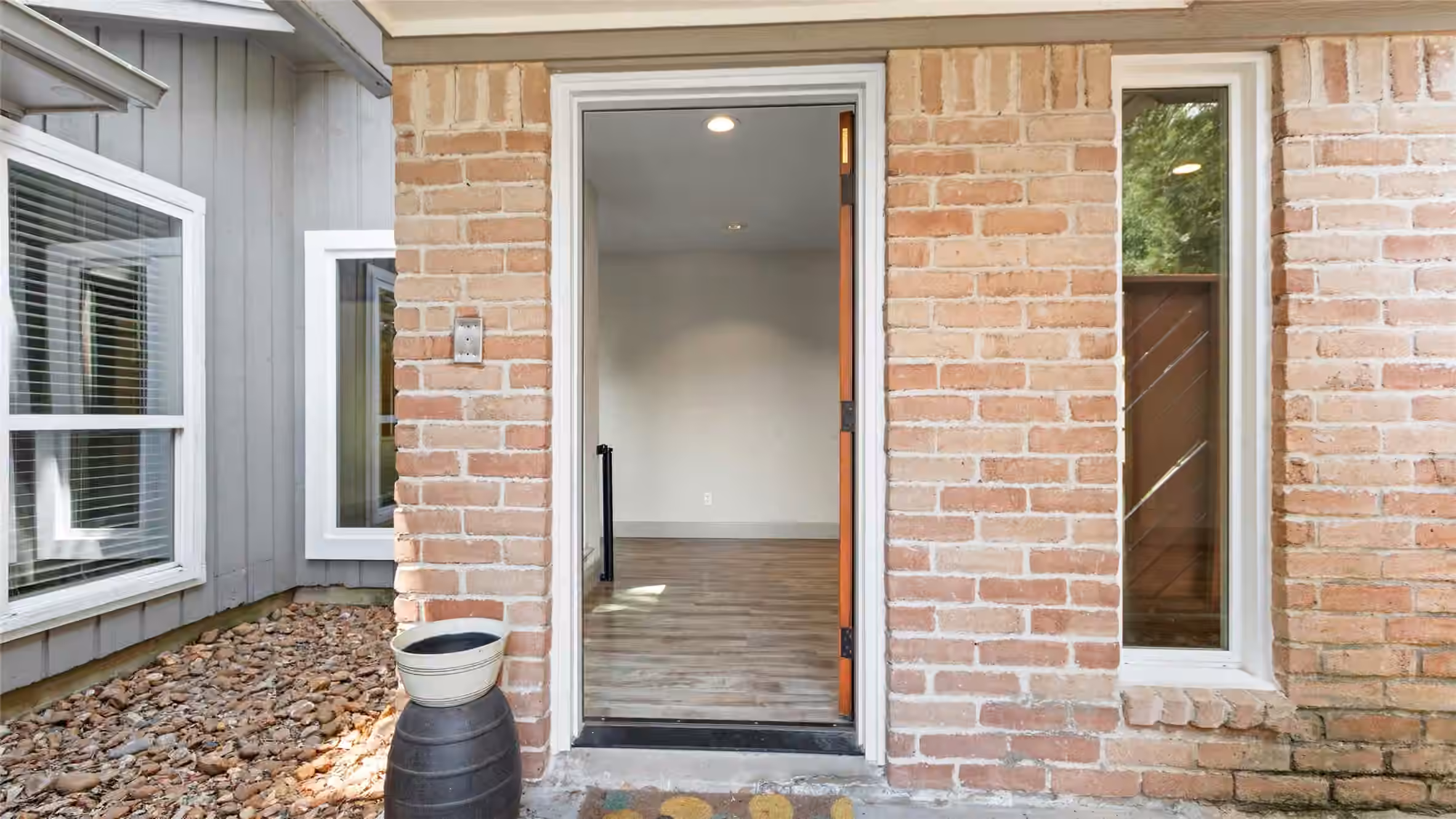 Photo 6 of 12414 Rockampton Drive, Houston, TX