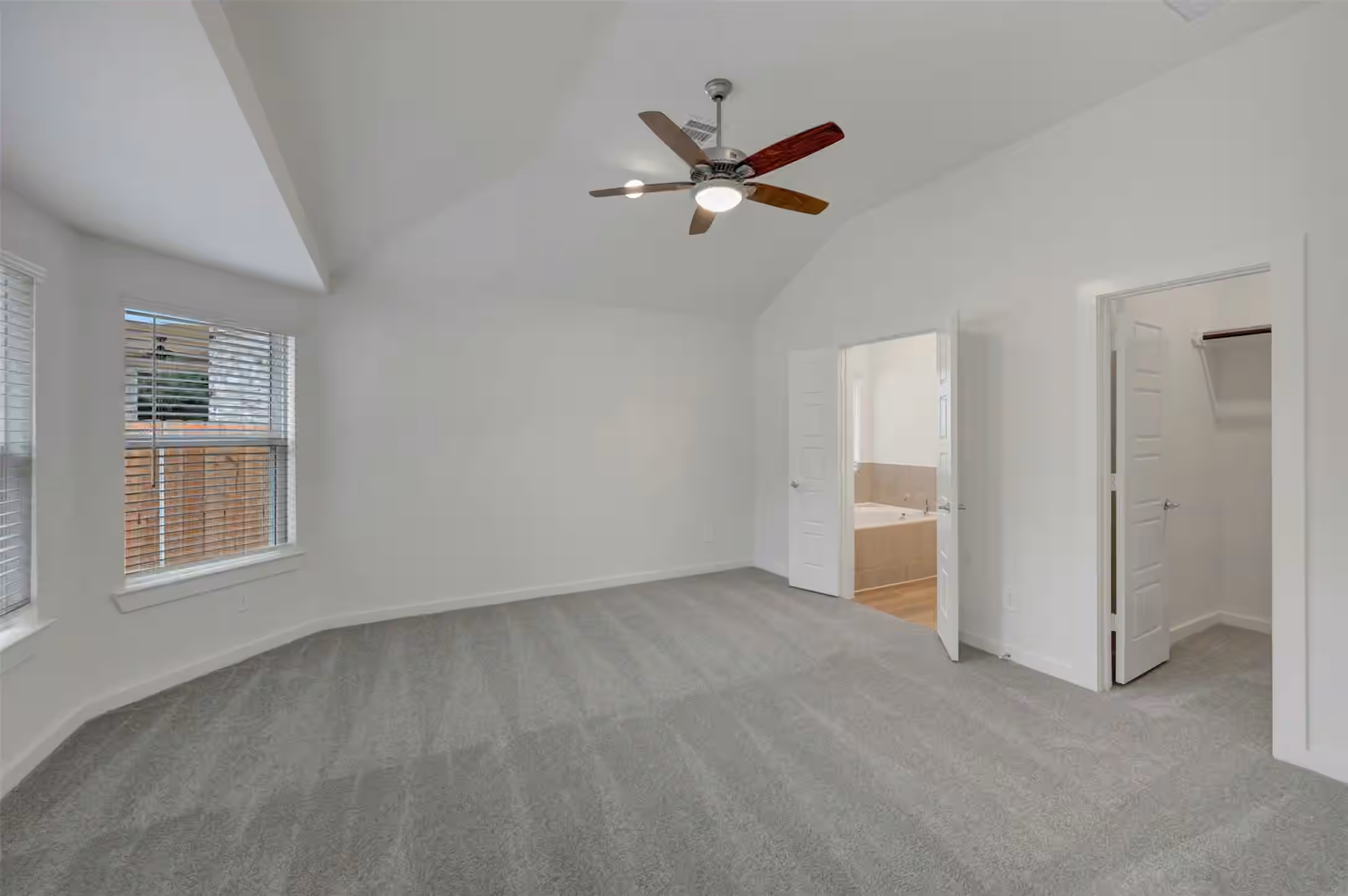 Photo 7 of 20534 Draper Road, Tomball, TX