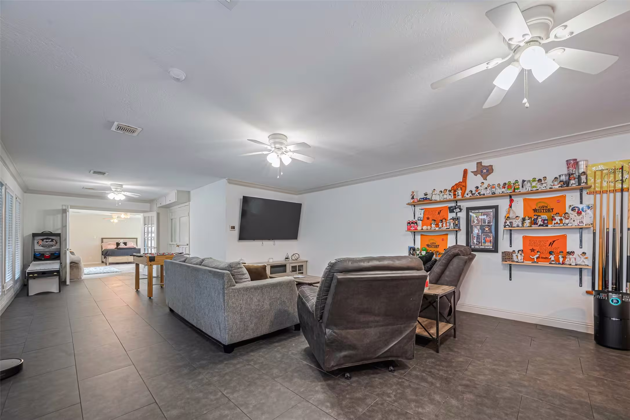 Photo 4 of 218 Beaumont Drive, Magnolia, TX