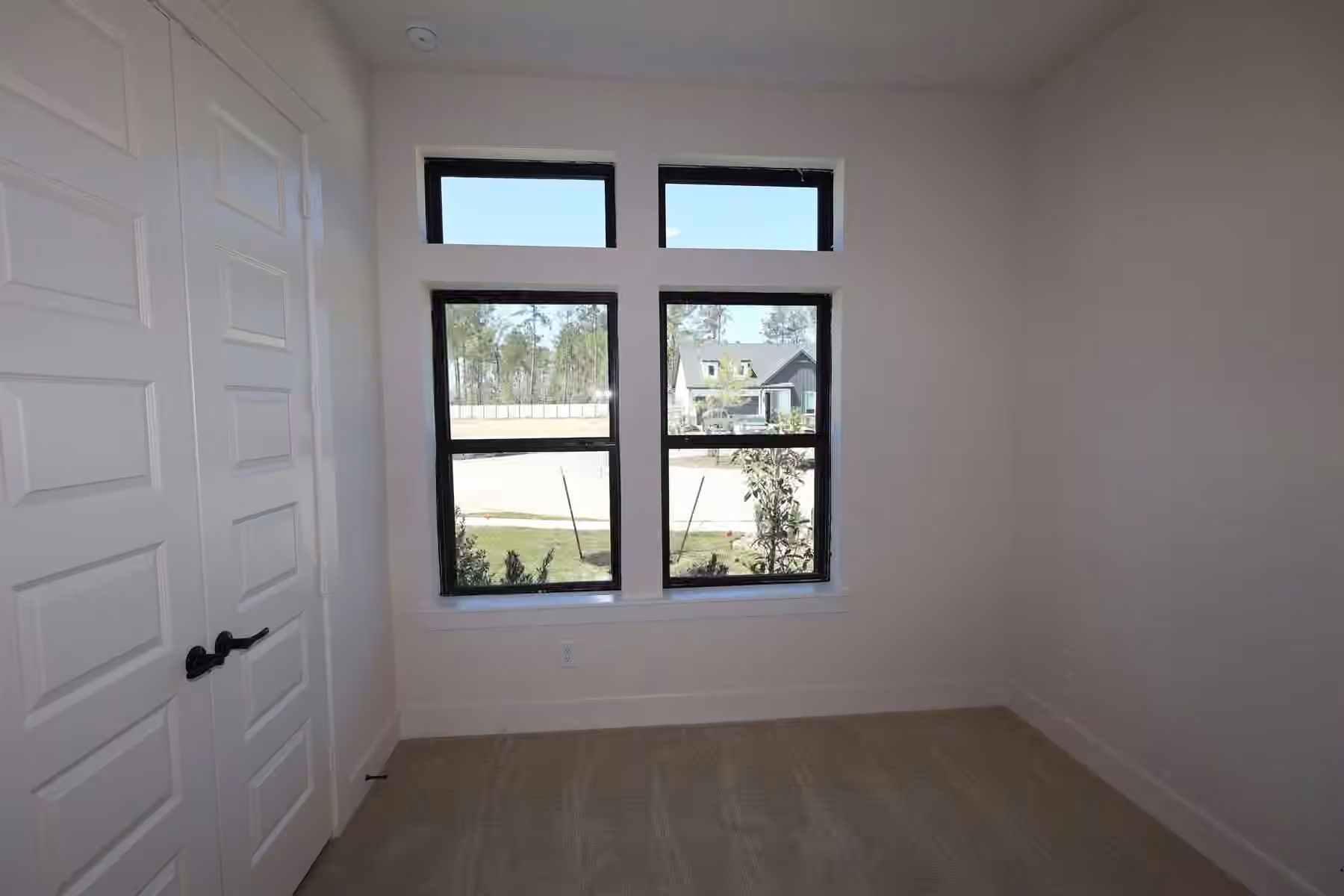 Photo 5 of 18607 Rumba Court, Conroe, TX