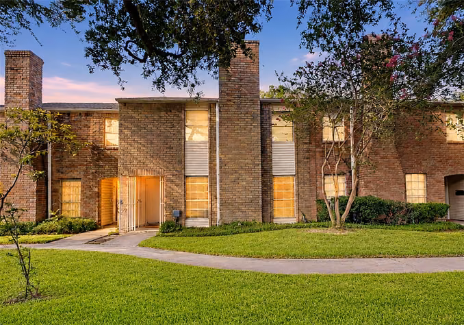 Photo of 8714 Wilcrest Drive 8714, Houston, TX