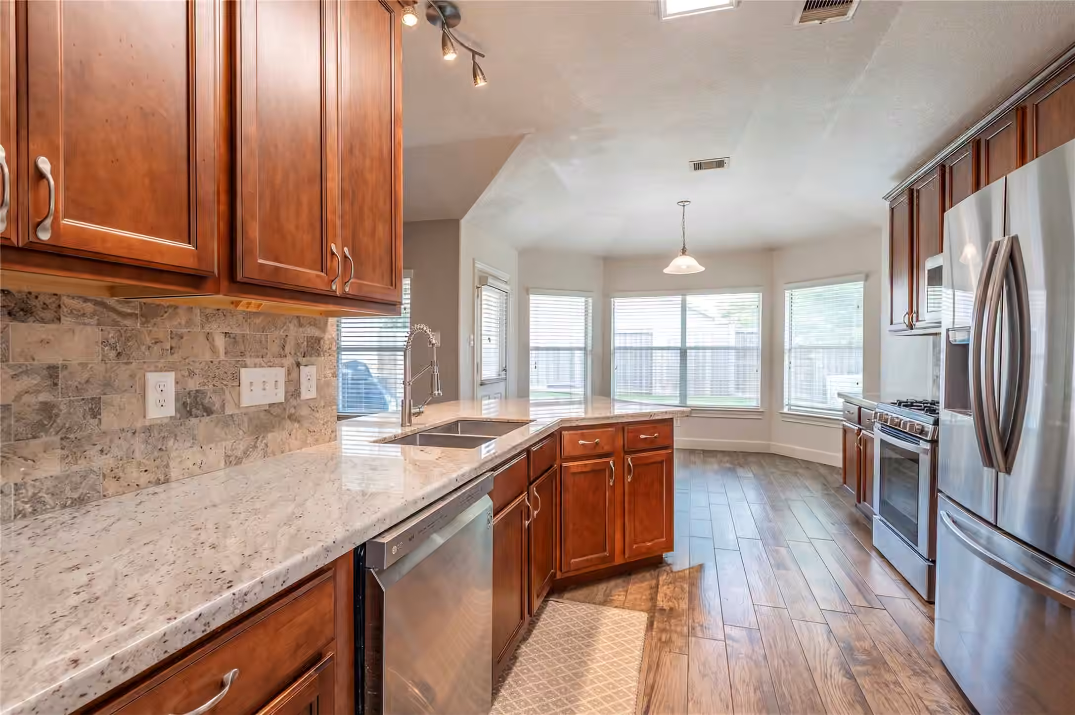 Photo 6 of 416 Magnolia Way, League City, TX