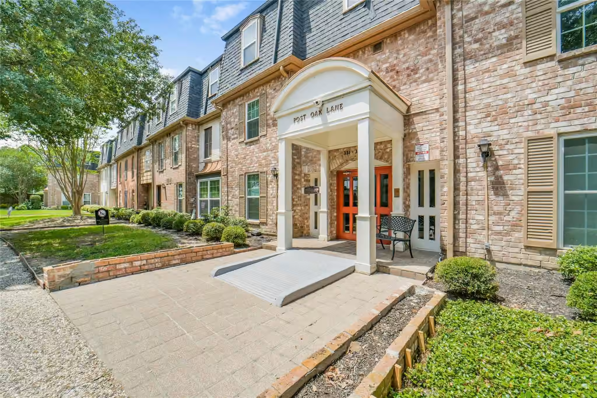 Photo of 351 N Post Oak Lane 706, Houston, TX