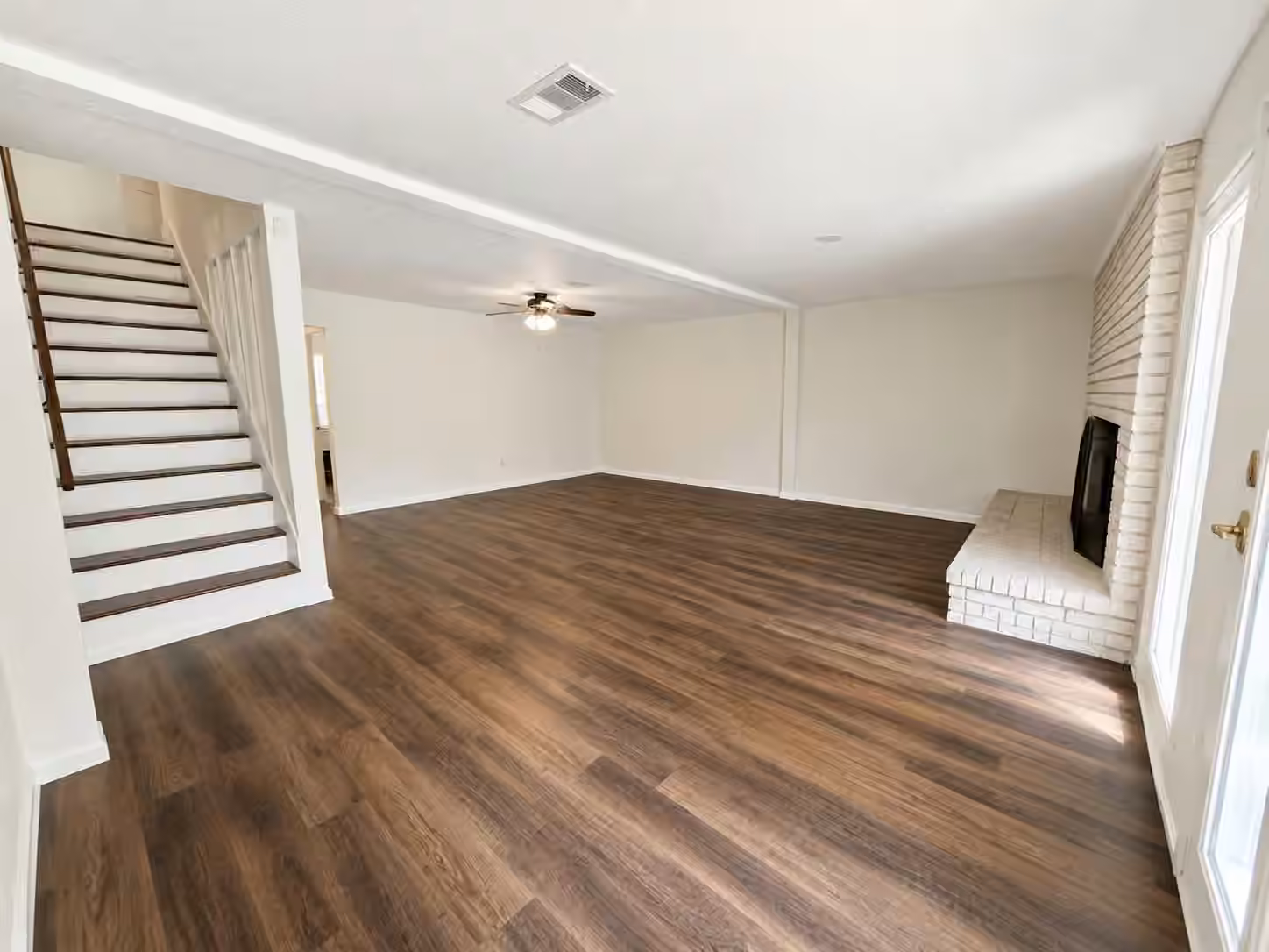 Photo 6 of 3004 Woodland Drive, Dickinson, TX