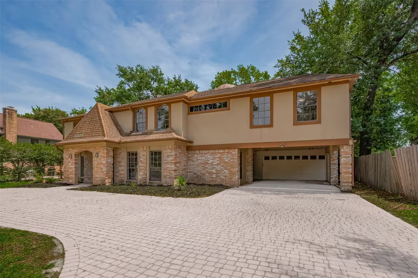 Photo 4 of 15509 Lakeview Drive, Jersey Village, TX
