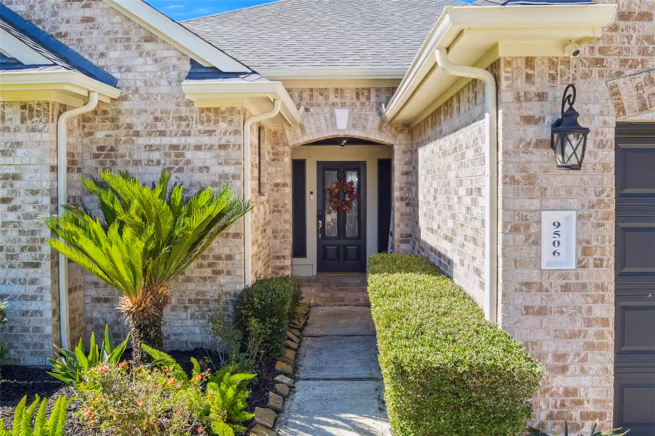 Photo 3 of 9506 Eddys Edge Court, Houston, TX