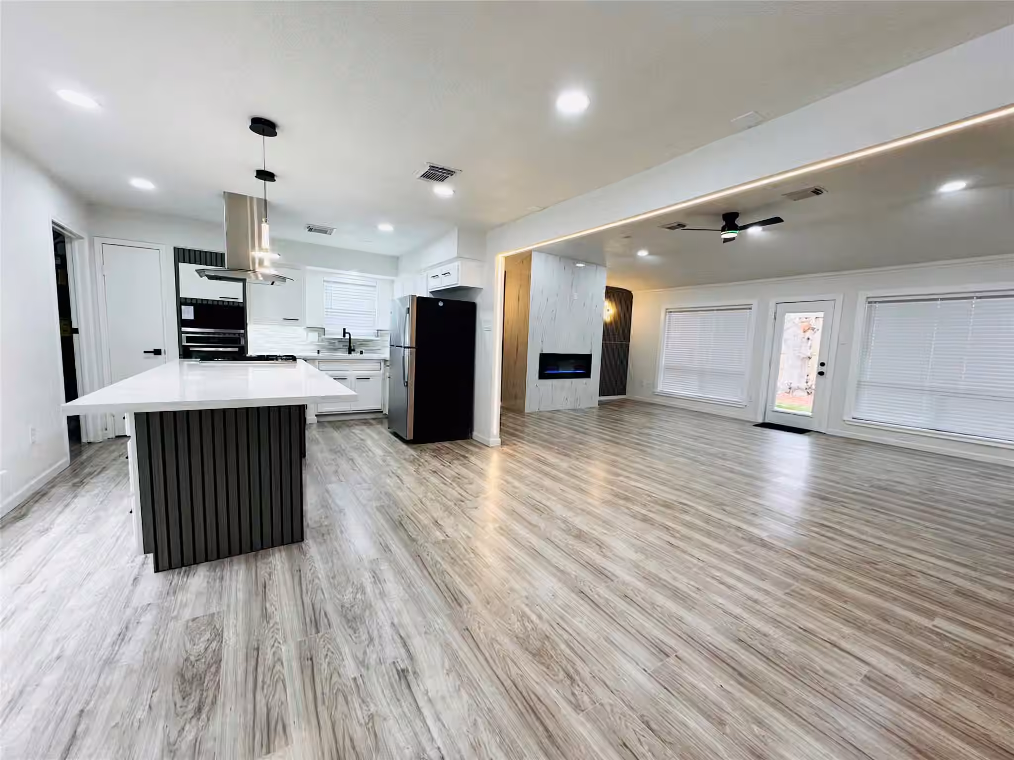 Photo of 2326 Briarview Drive, Houston, TX