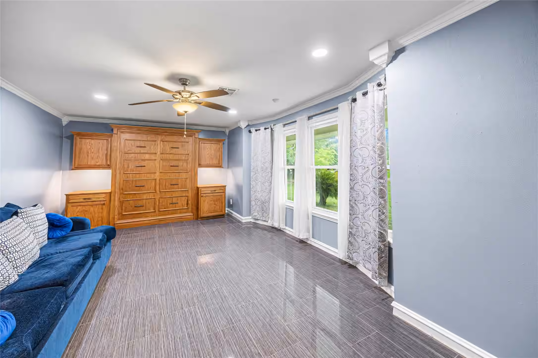 Photo 5 of 102 Crestway Drive, Baytown, TX