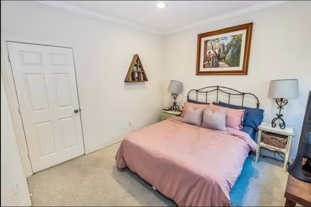 Photo 5 of 3011 Houston Avenue B, Houston, TX