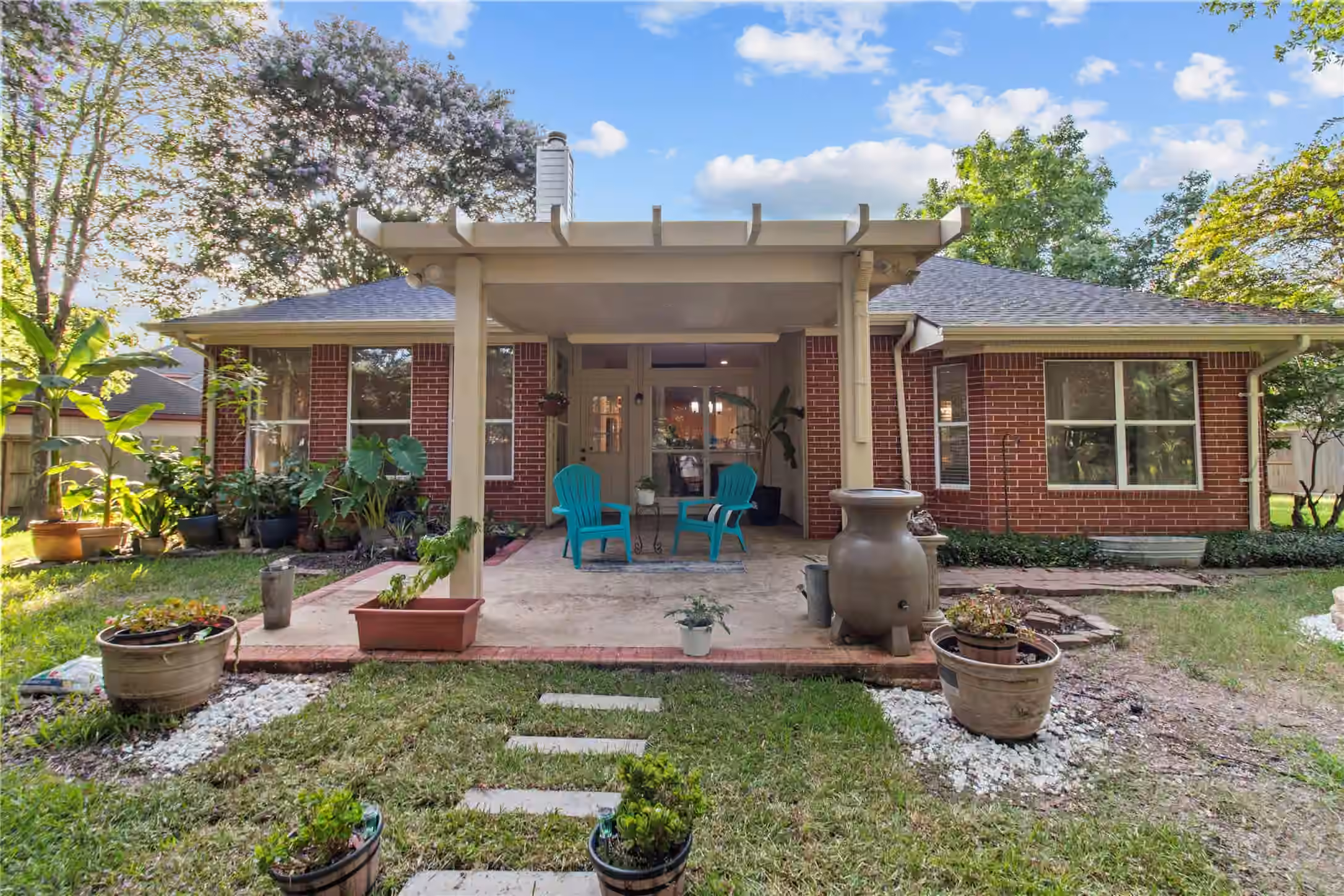Photo 3 of 3814 Wellesley Court, Pearland, TX