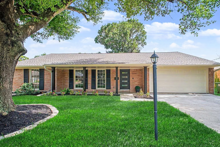Photo of 5443 Redstart Street, Houston, TX 77096