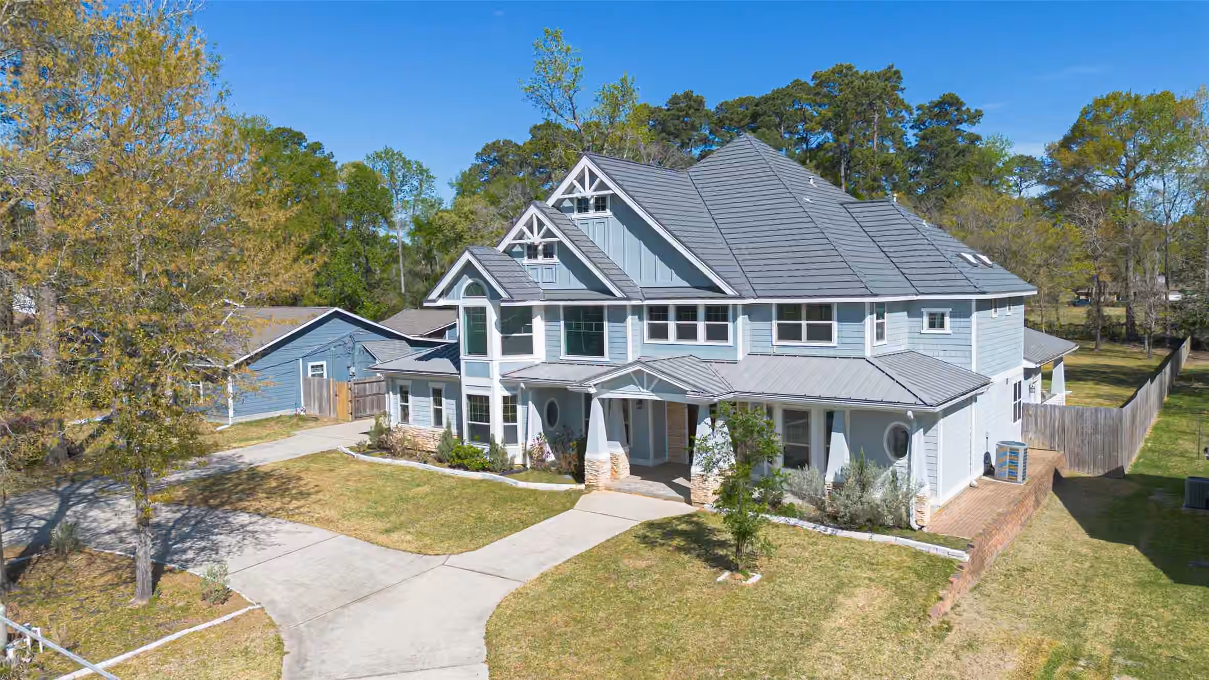 Photo of 2504 Southline Road, Conroe, TX 77384
