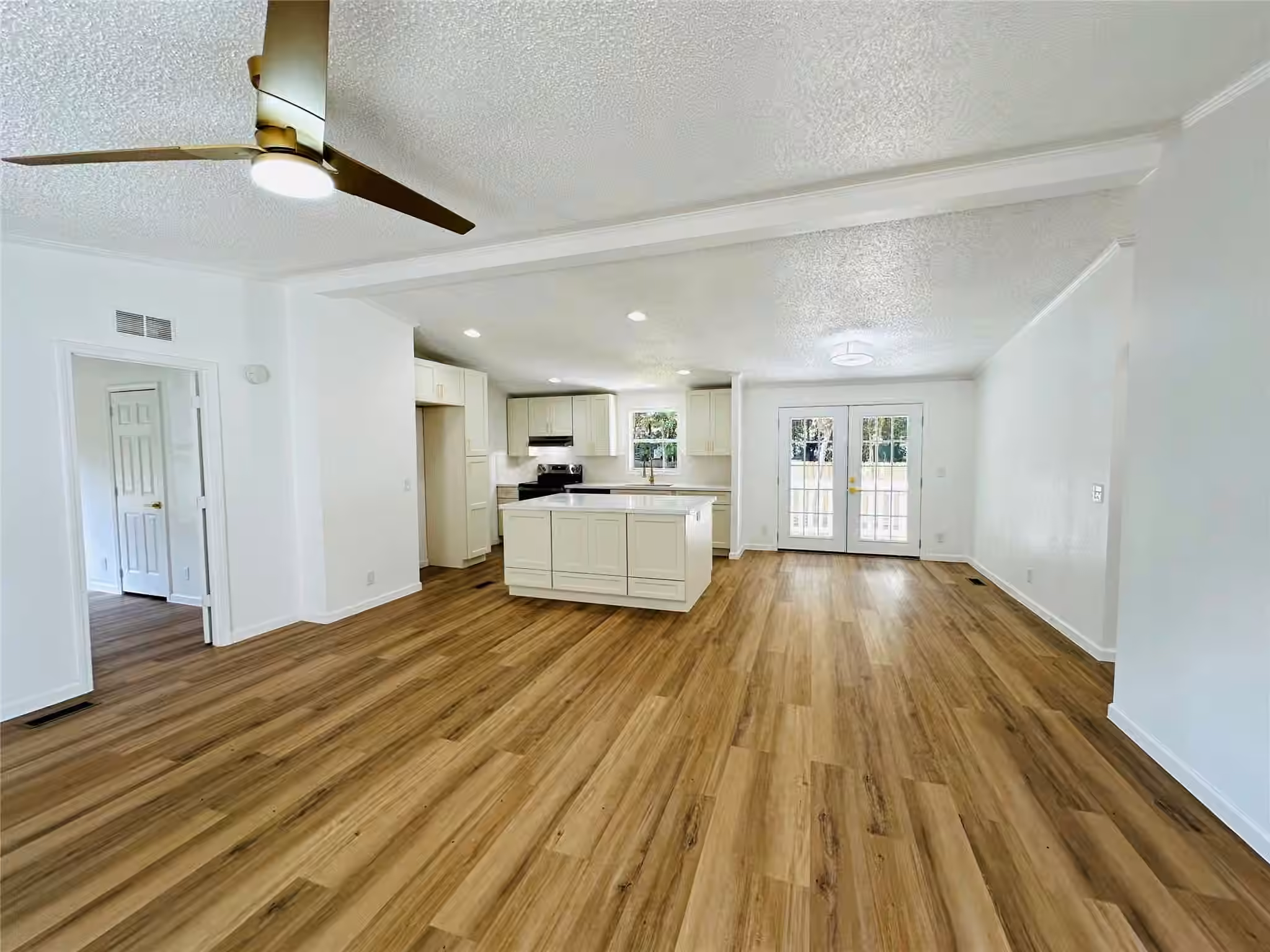 Photo 5 of 16474 Spring Rain Court, Conroe, TX