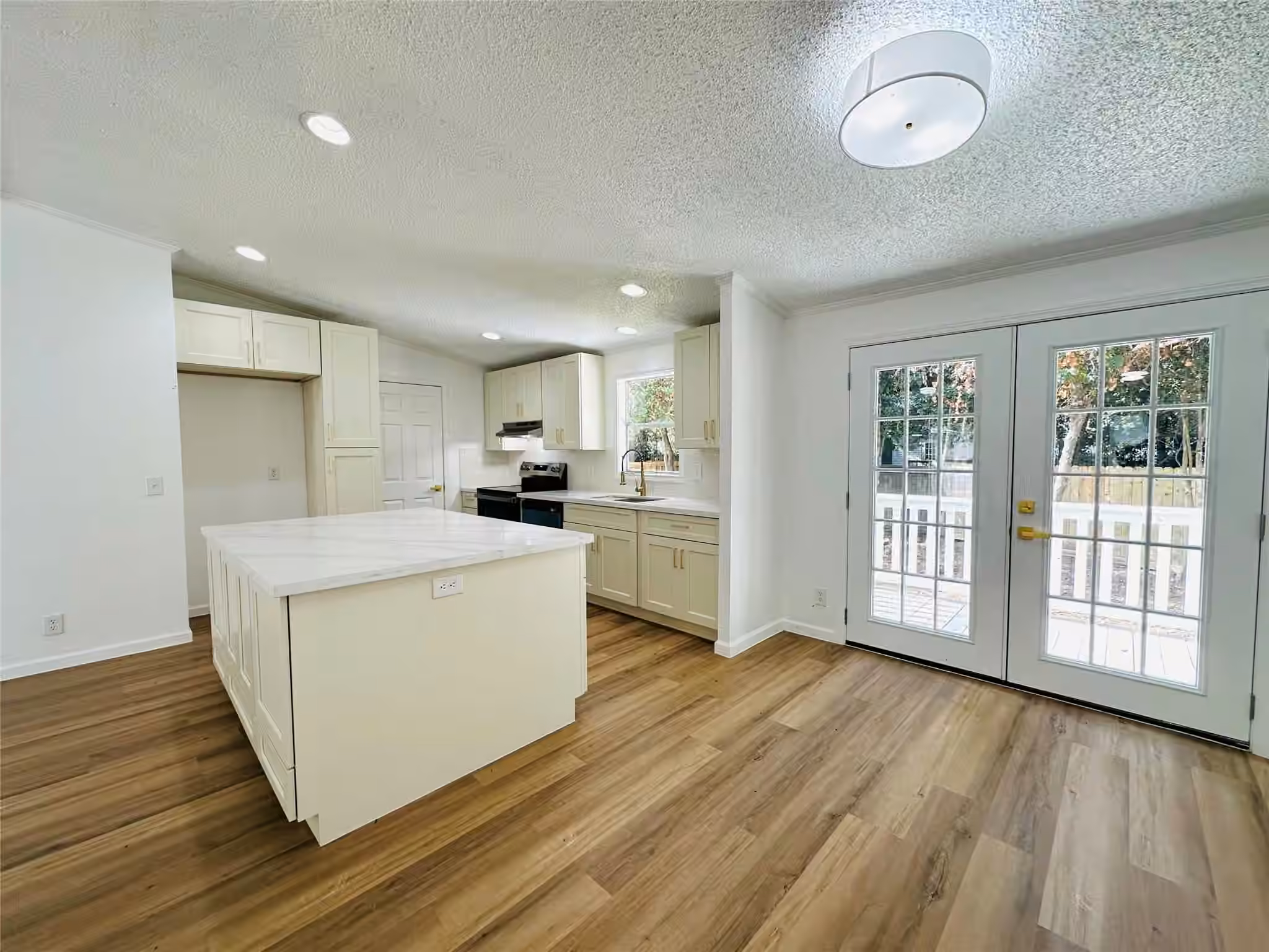 Photo 7 of 16474 Spring Rain Court, Conroe, TX