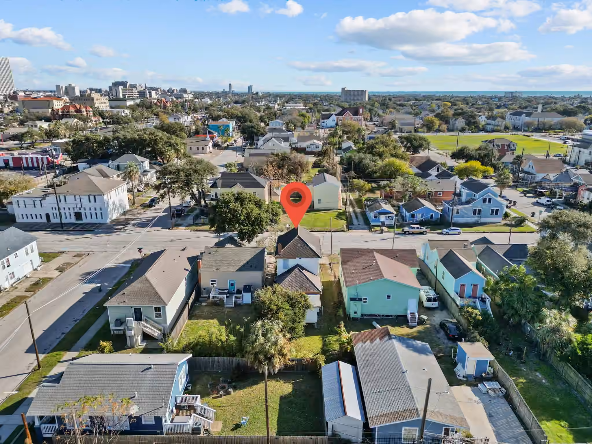 Photo 4 of 1109 29th Street, Galveston, TX