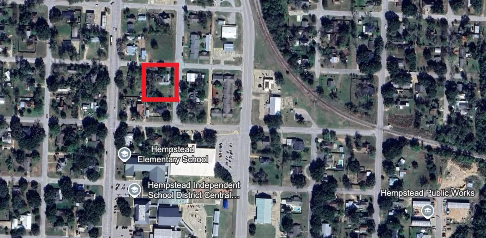 Photo 2 of 1205 12th Street, Hempstead, TX