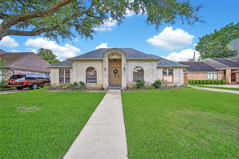 Photo of 15319 Rio Plaza Drive, Houston, TX 77083