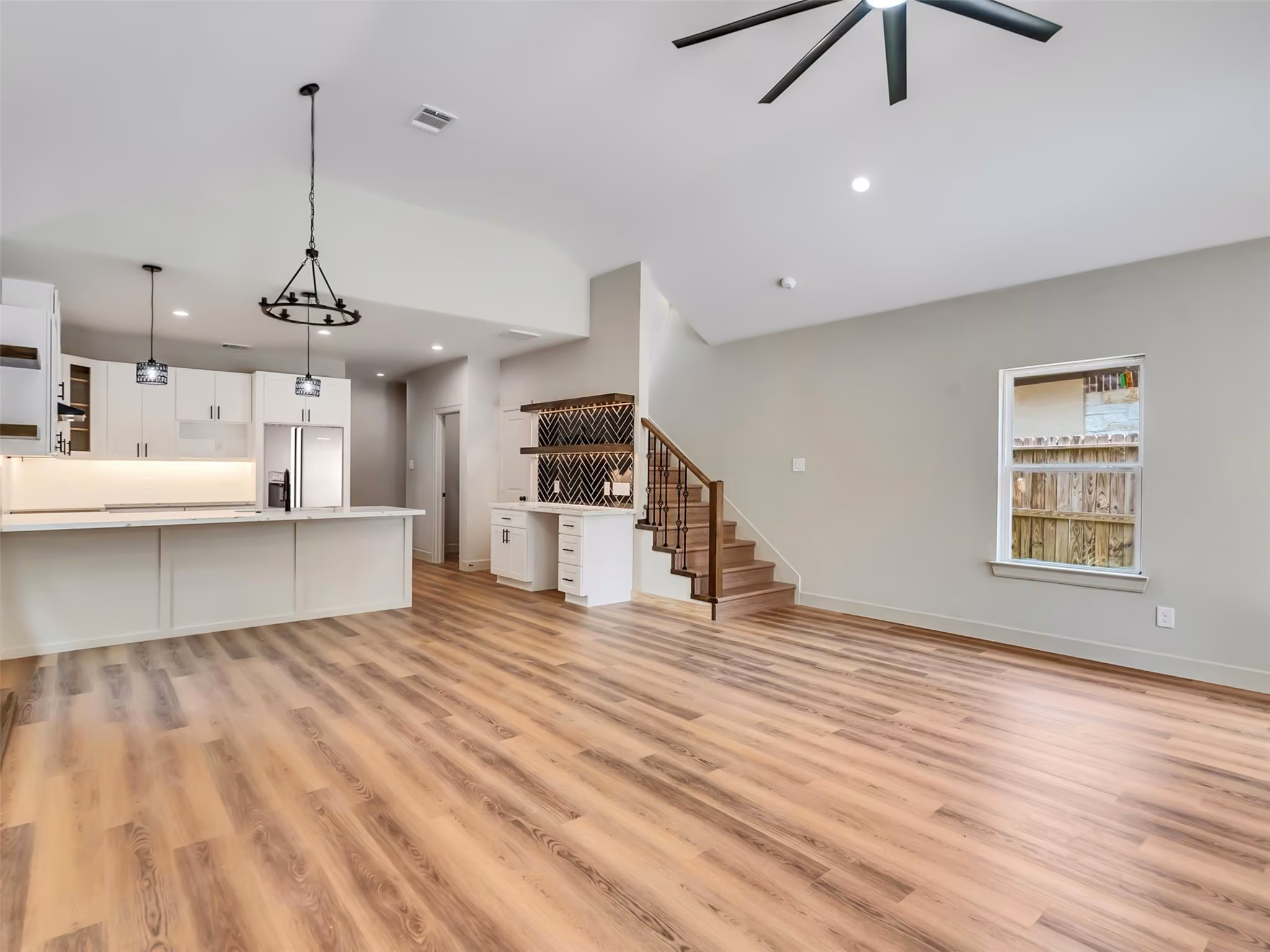 Photo 5 of 14910 Coaltown Road, Willis, TX