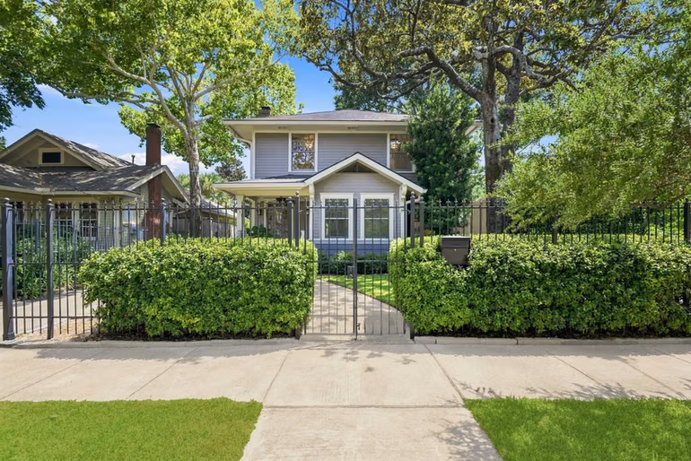 Photo of 611 W Main Street, Houston, TX
