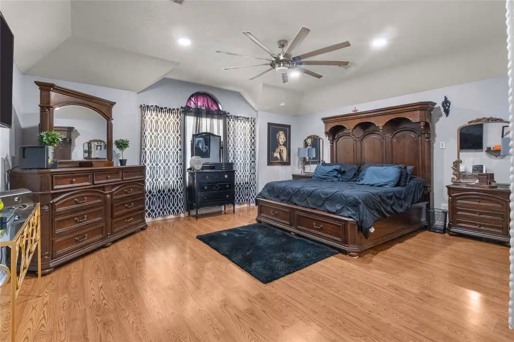 Photo 6 of 1011 Iowa Street, South Houston, TX
