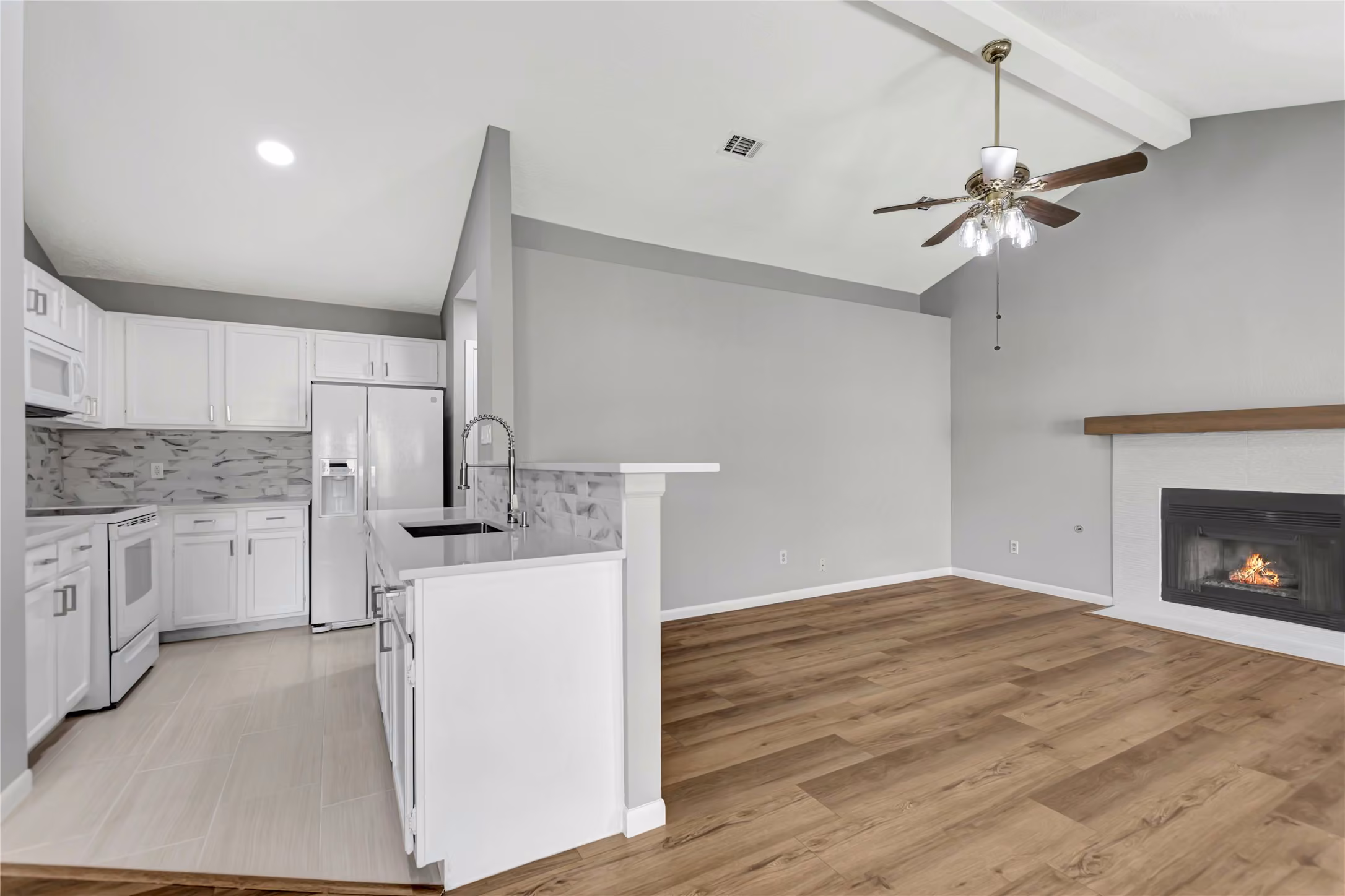 Photo 7 of 16707 Ashmoor Court, Houston, TX