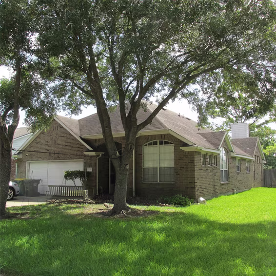 Photo of 3255 Lakeway Lane, Pearland, TX