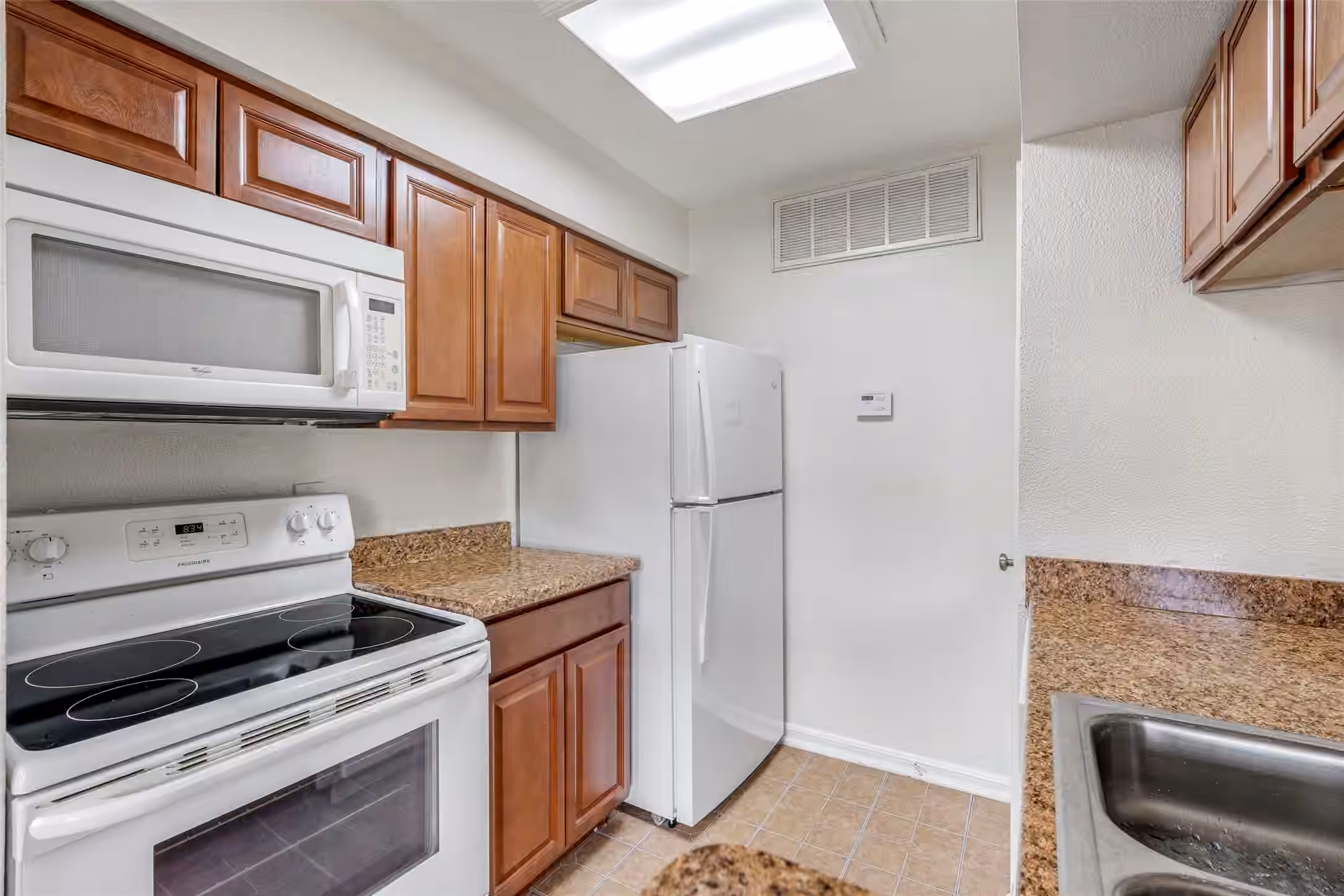 Photo 4 of 250 El Dorado Boulevard 283, Houston, TX