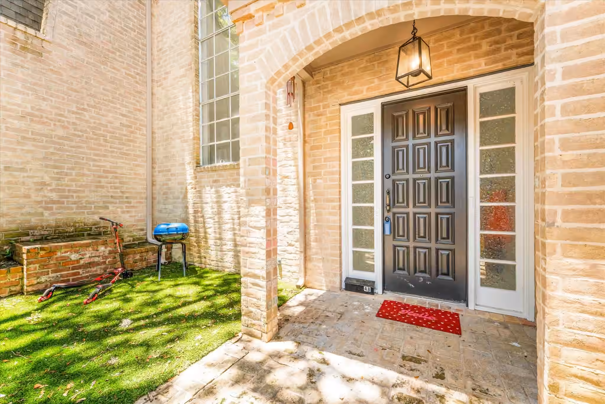 Photo 7 of 48 Bayou Pointe Drive, Houston, TX