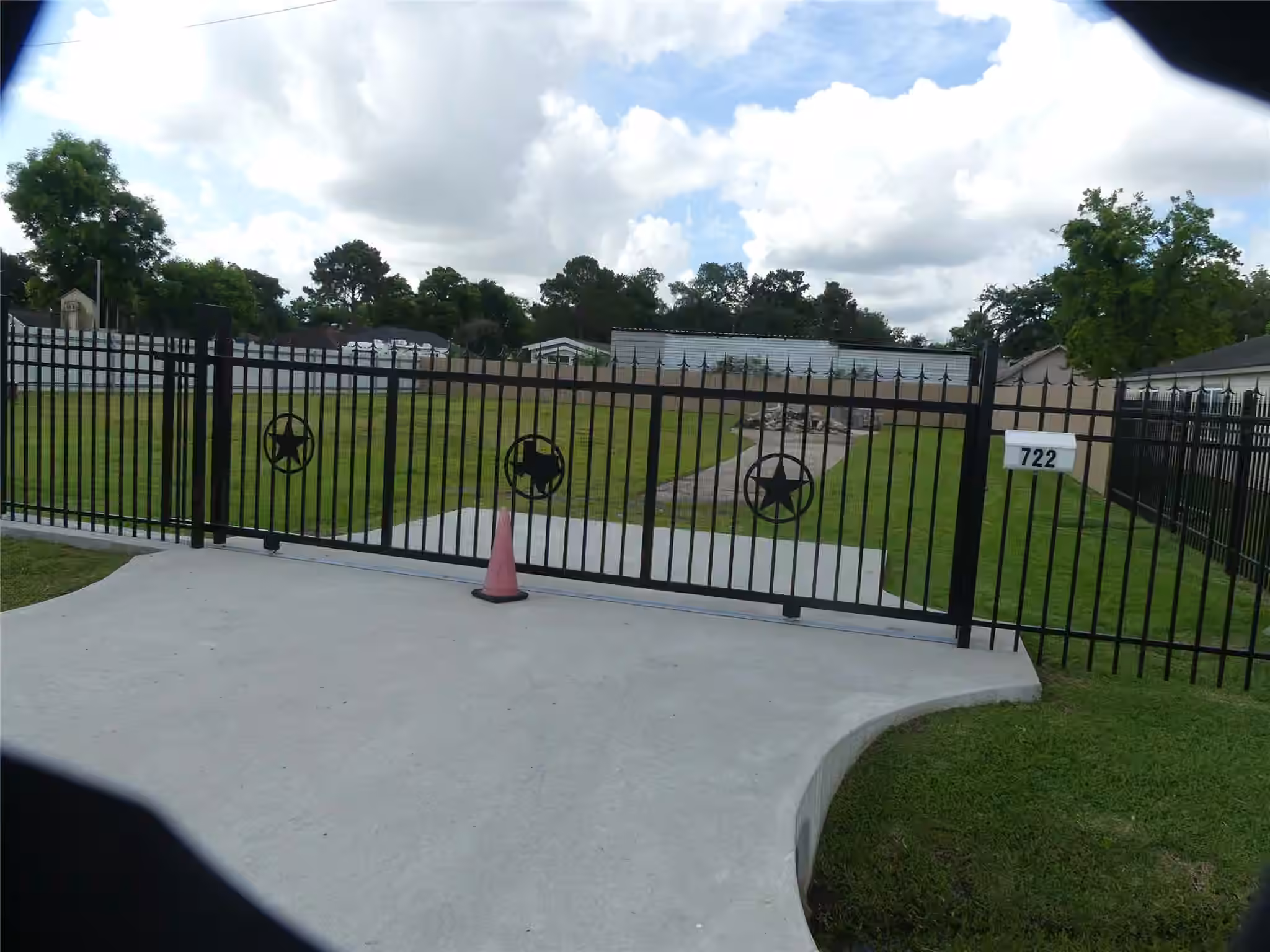 Photo 5 of 802 Candler Drive, Houston, TX