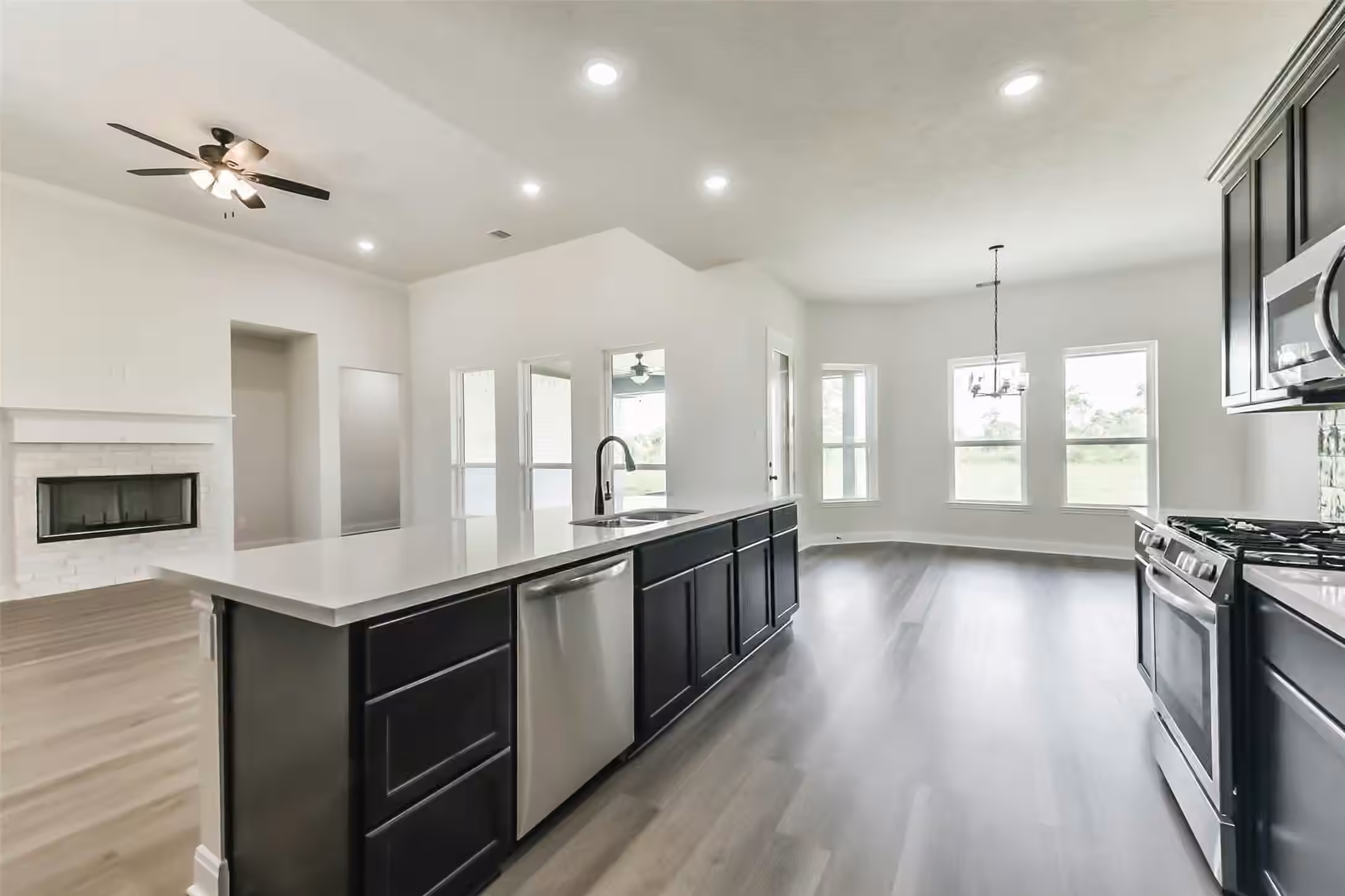 Photo 4 of 6618 Freret Bayou, Baytown, TX