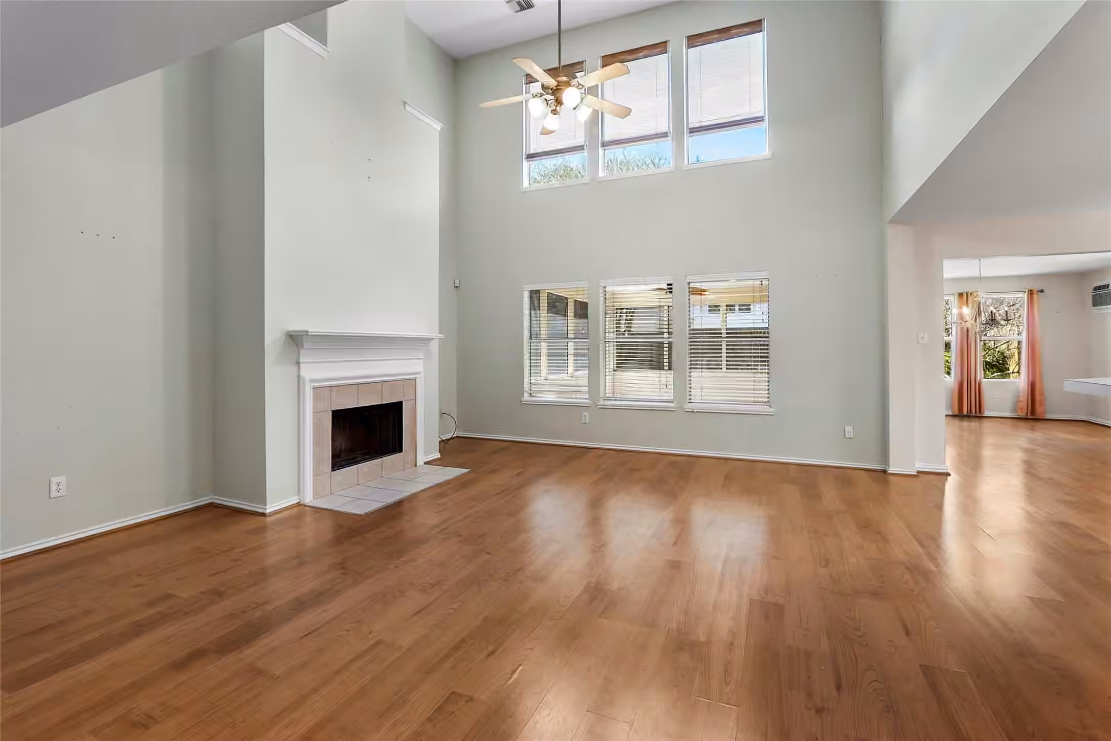 Photo 3 of 1611 Brady Creek Lane, Richmond, TX